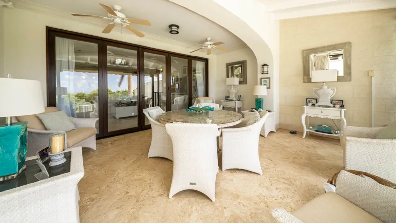 Fairway Villa 7, photograph 4