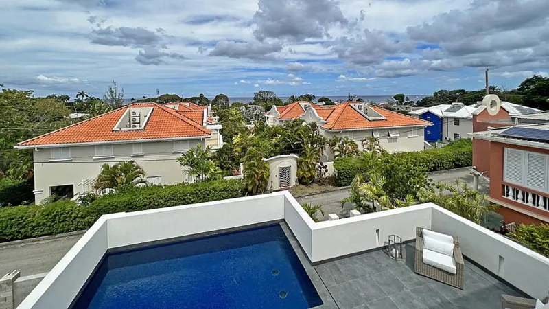 Hocus Villa, photograph 3