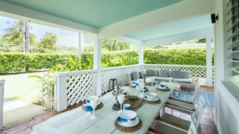 Palm Villa, photograph 2