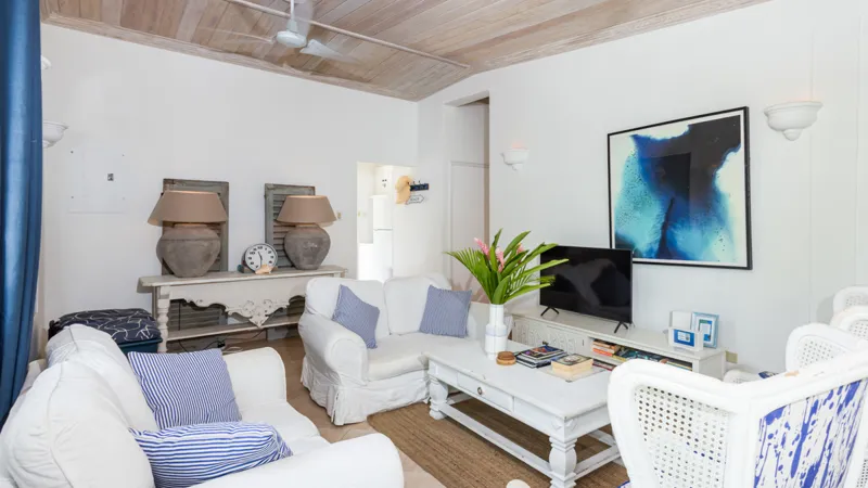 Palm Villa, photograph 7