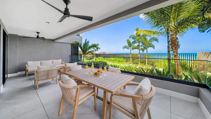 West Coast Luxury Beachfront Apartment