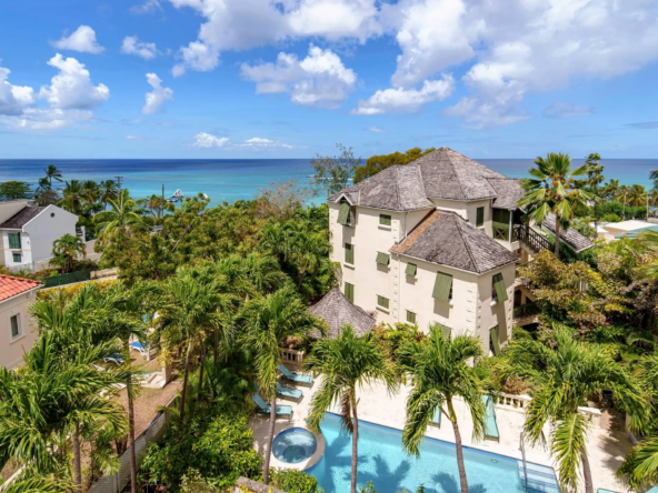 Exterior of Luxurious Three-Bedroom Penthouse-Beacon Hill 305