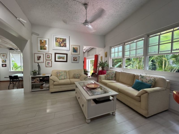 holetown villa for sale